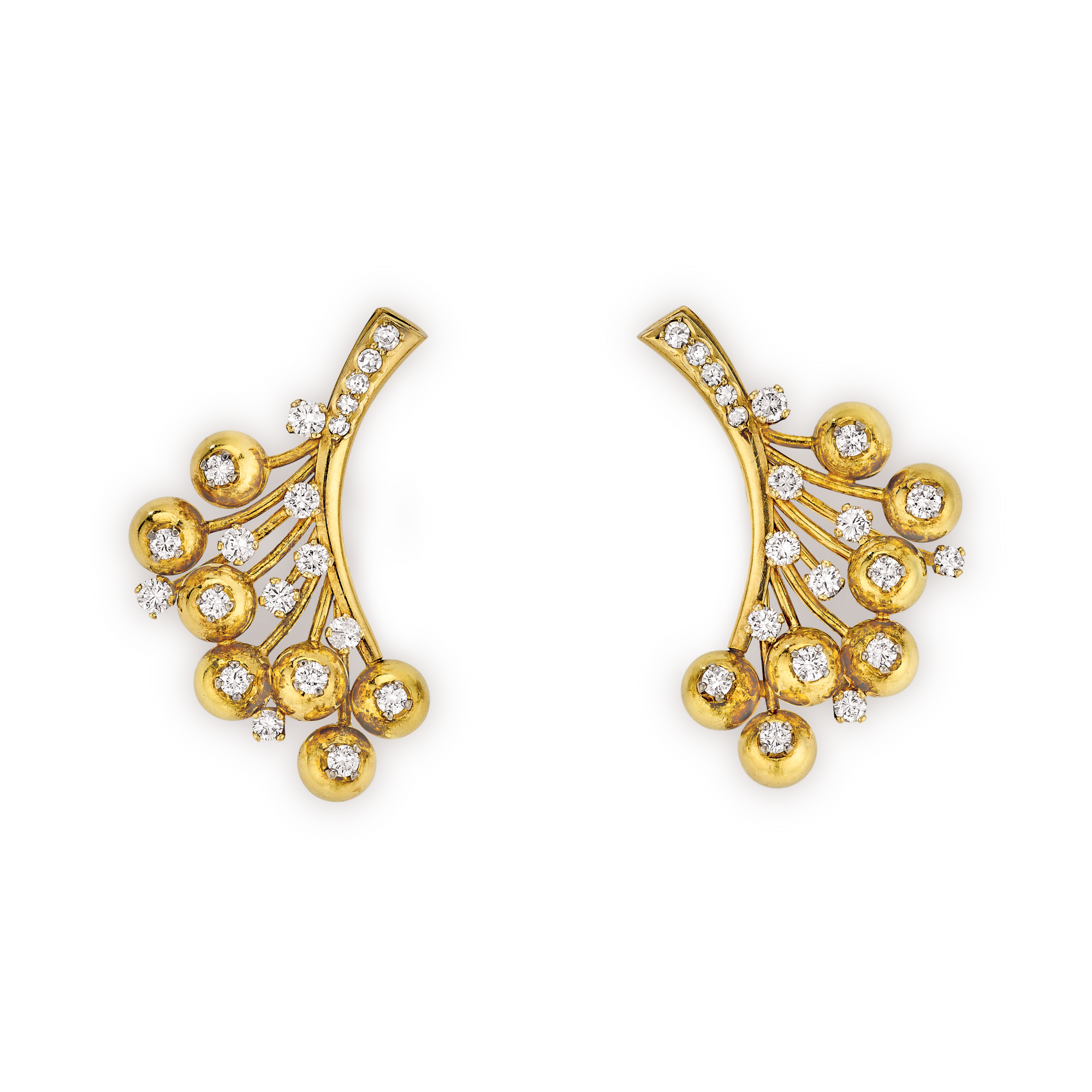 Mimosas earrings, c. 1948
Yellow gold and diamonds
Former collection of HRH Princess Soraya of Iran
Van Cleef & Arpels Collection