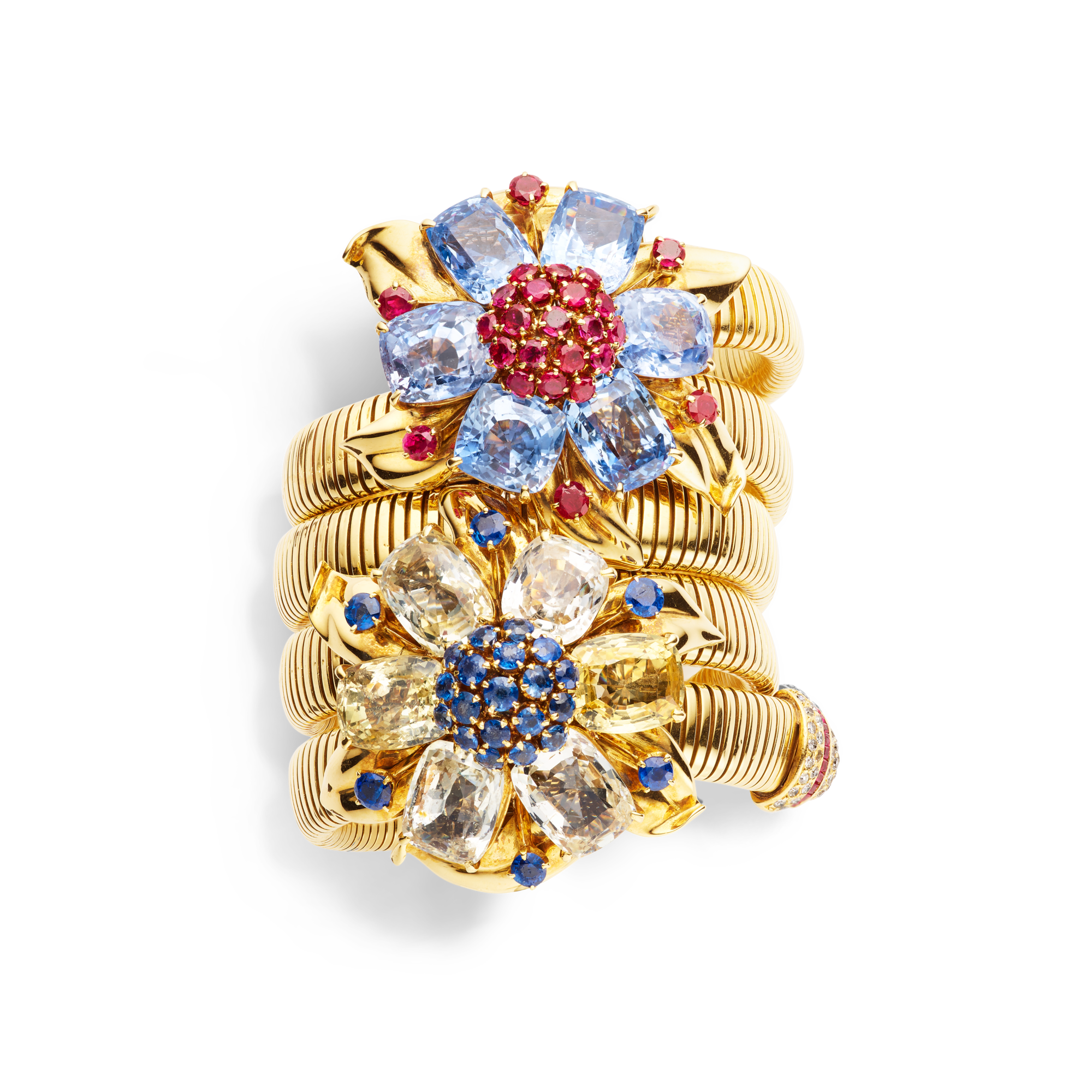 Passe-Partout jewelry, 1939
Convertible into a necklace, a bracelet, a belt or detachable clips
Yellow gold, rubies, sapphires, yellow sapphires, and diamonds,
Van Cleef & Arpels Collection