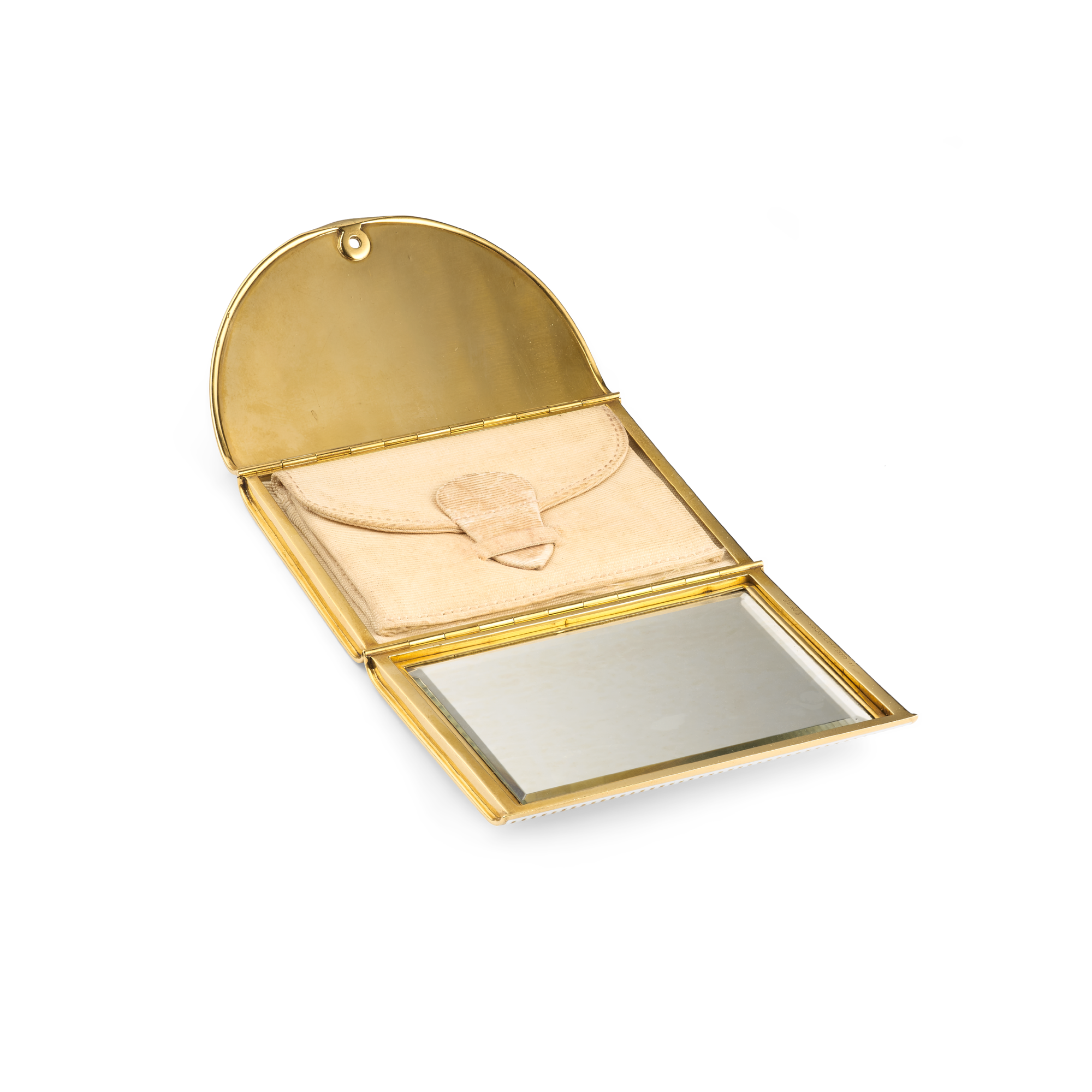 Powder compact, 1922
Yellow gold and enamel
Van Cleef & Arpels Collection