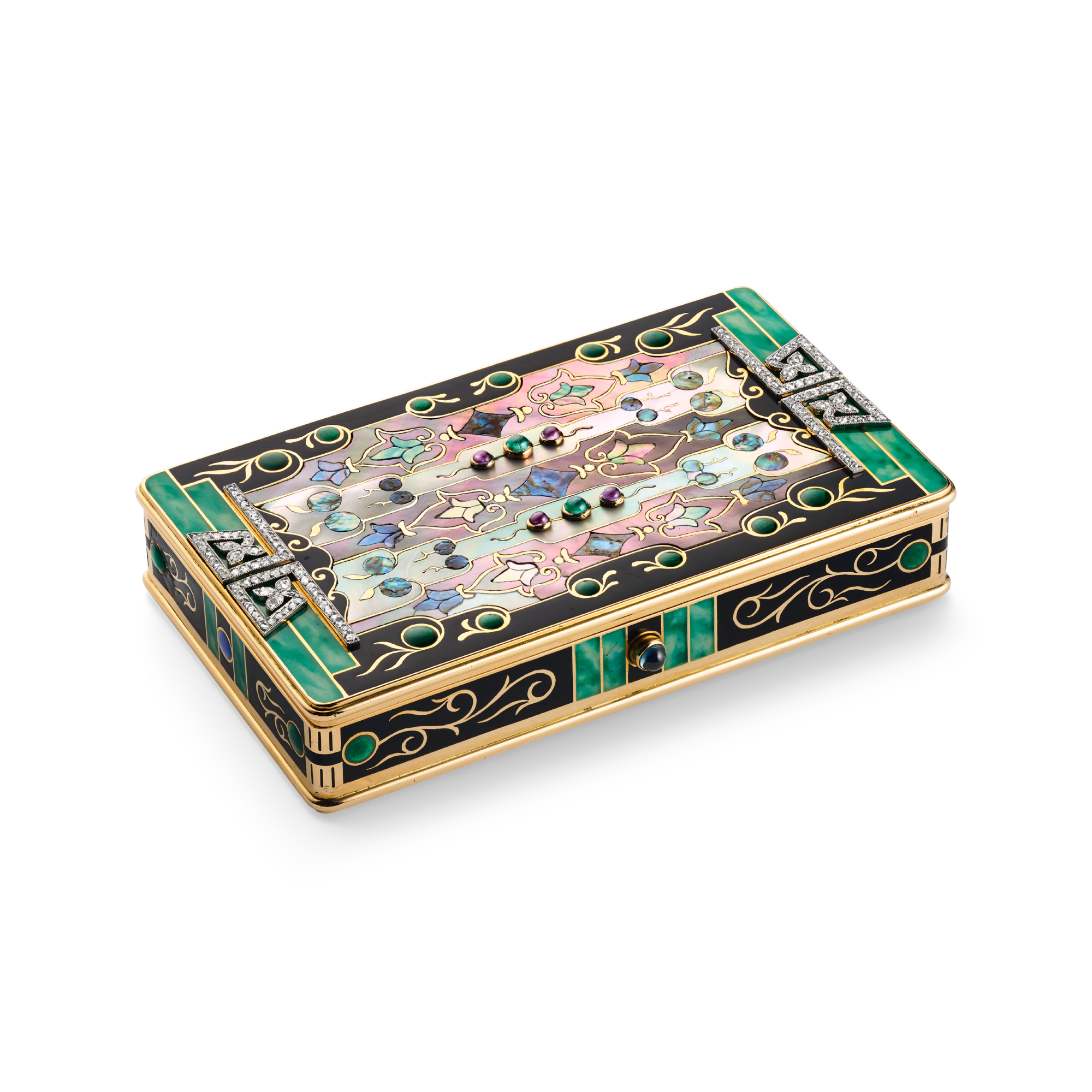 Cigarette case, 1927
Platinum, yellow gold, amethysts, mother-of-pearl, enamel, and diamonds
Van Cleef & Arpels Collection