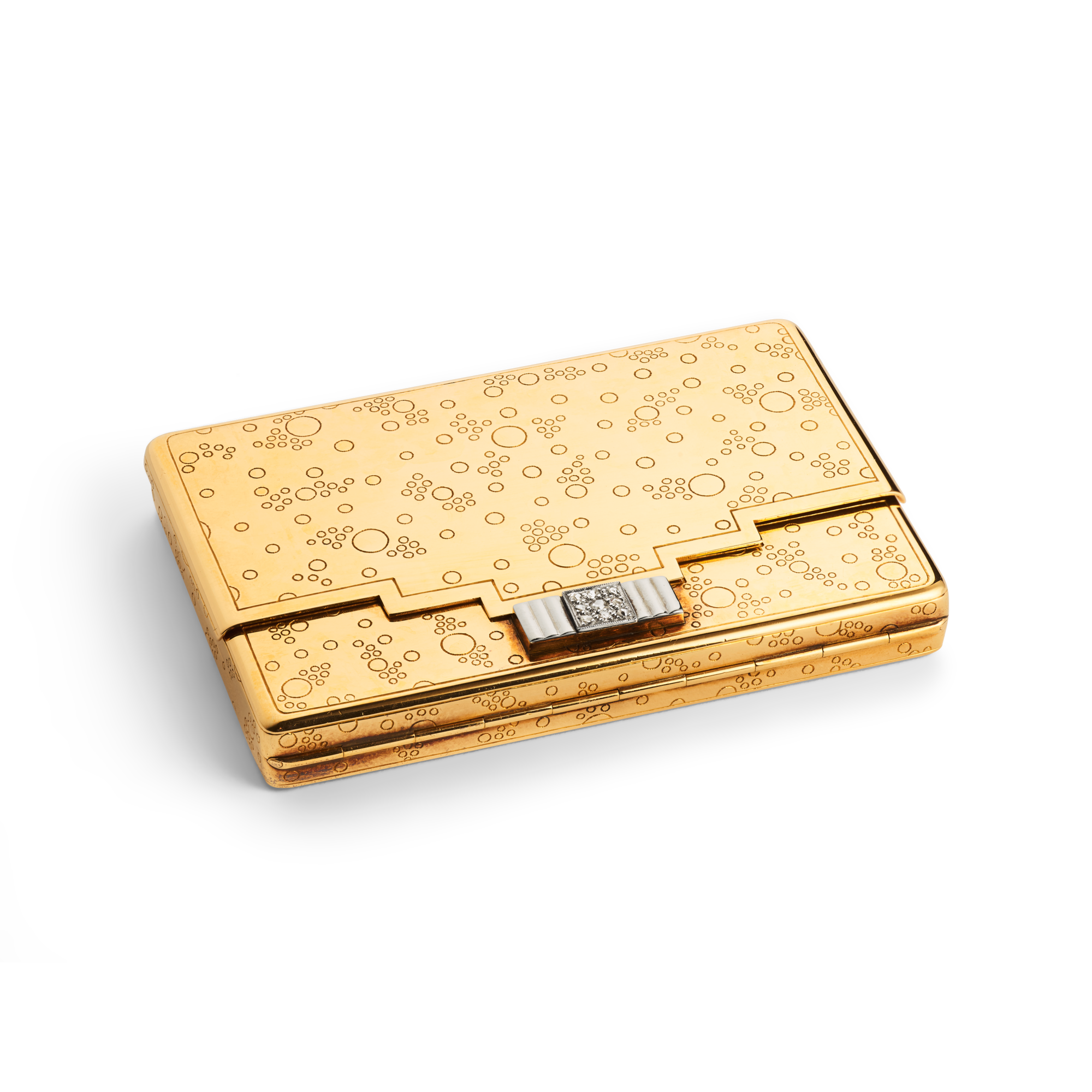 Powder compact, 1932
Yellow gold, osmior, and diamonds
Van Cleef & Arpels Collection