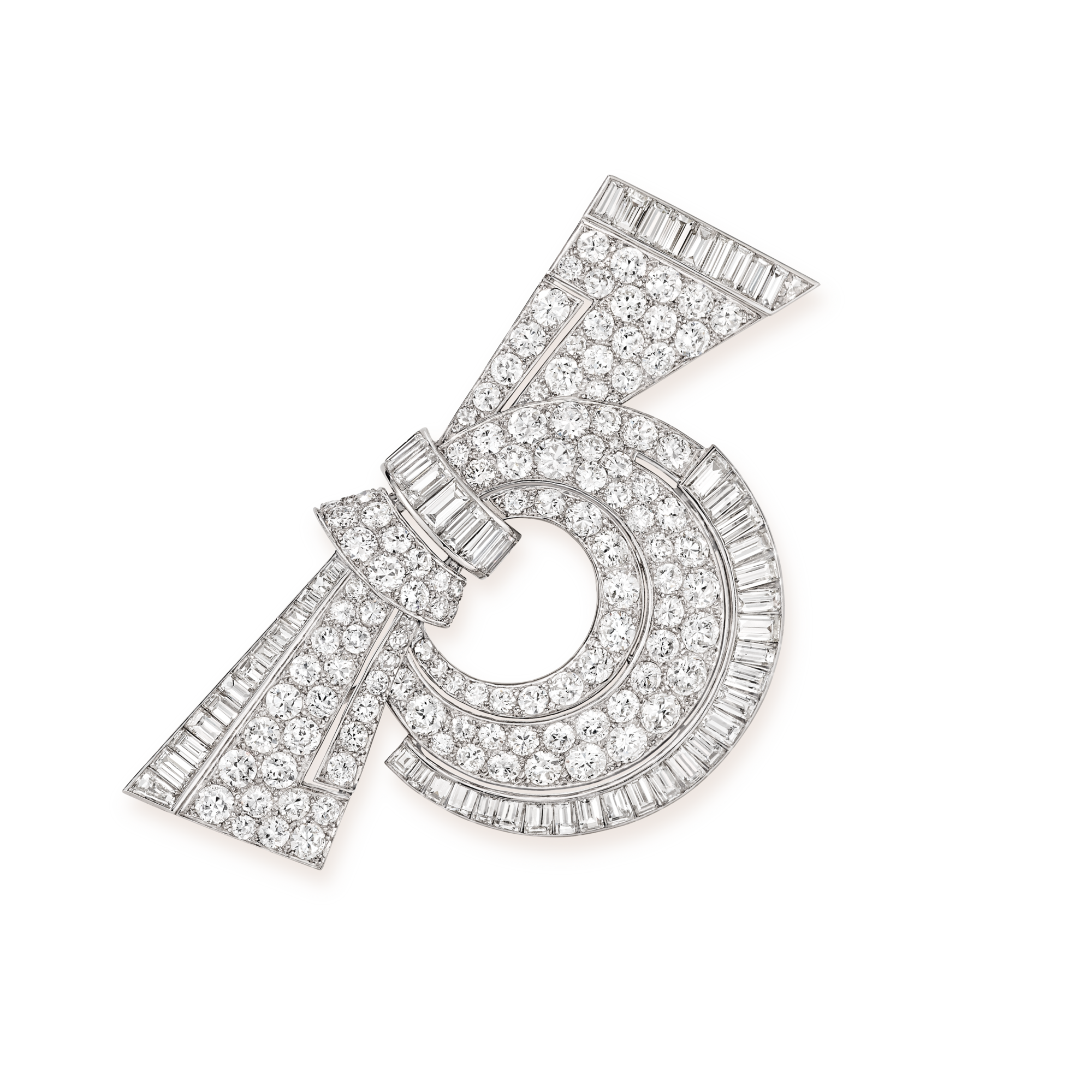 Bow brooch, 1934
Platinum, diamonds
Van Cleef & Arpels Collection