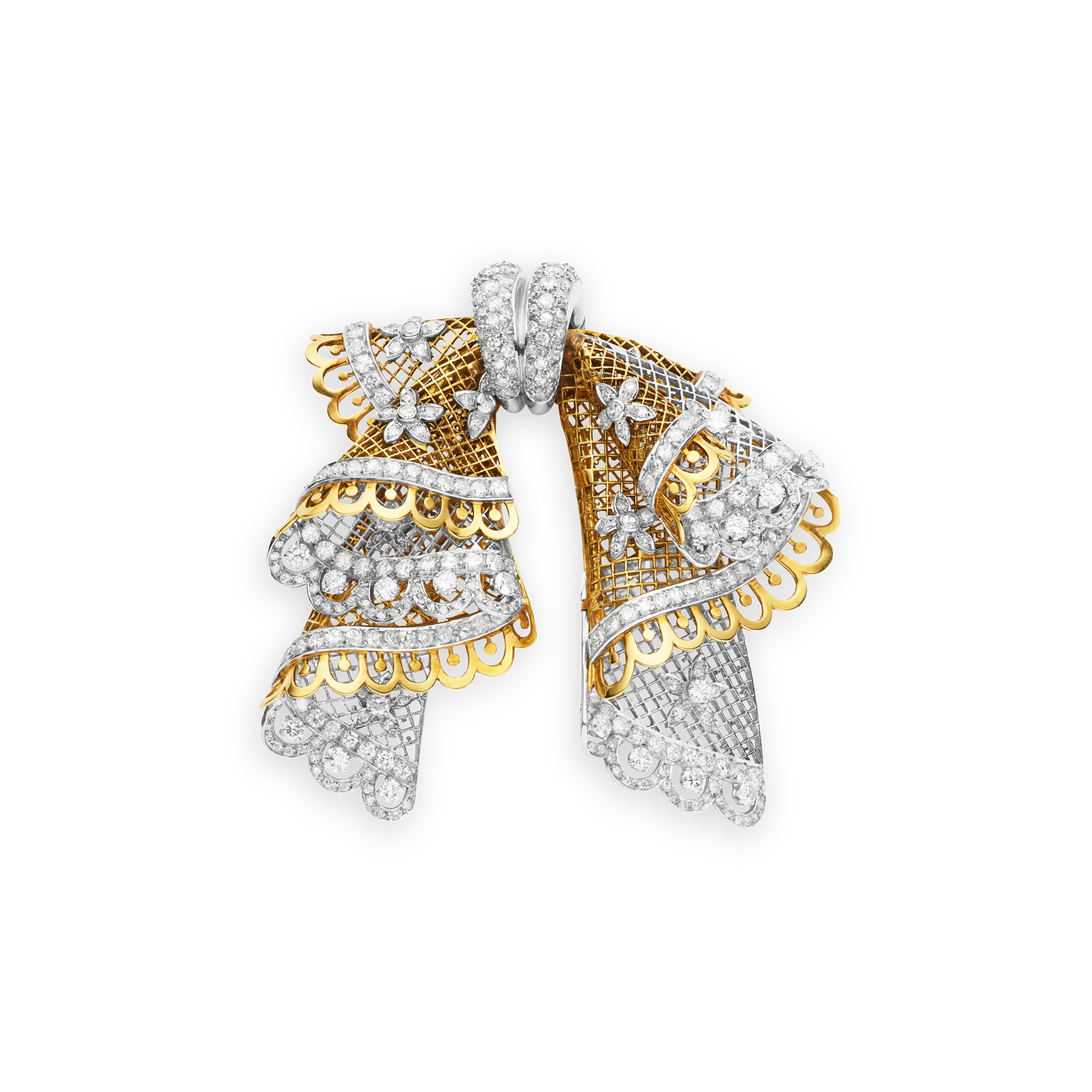 Lace Bow clip, 1949
Platinum, yellow gold, and diamonds
Van Cleef & Arpels Collection