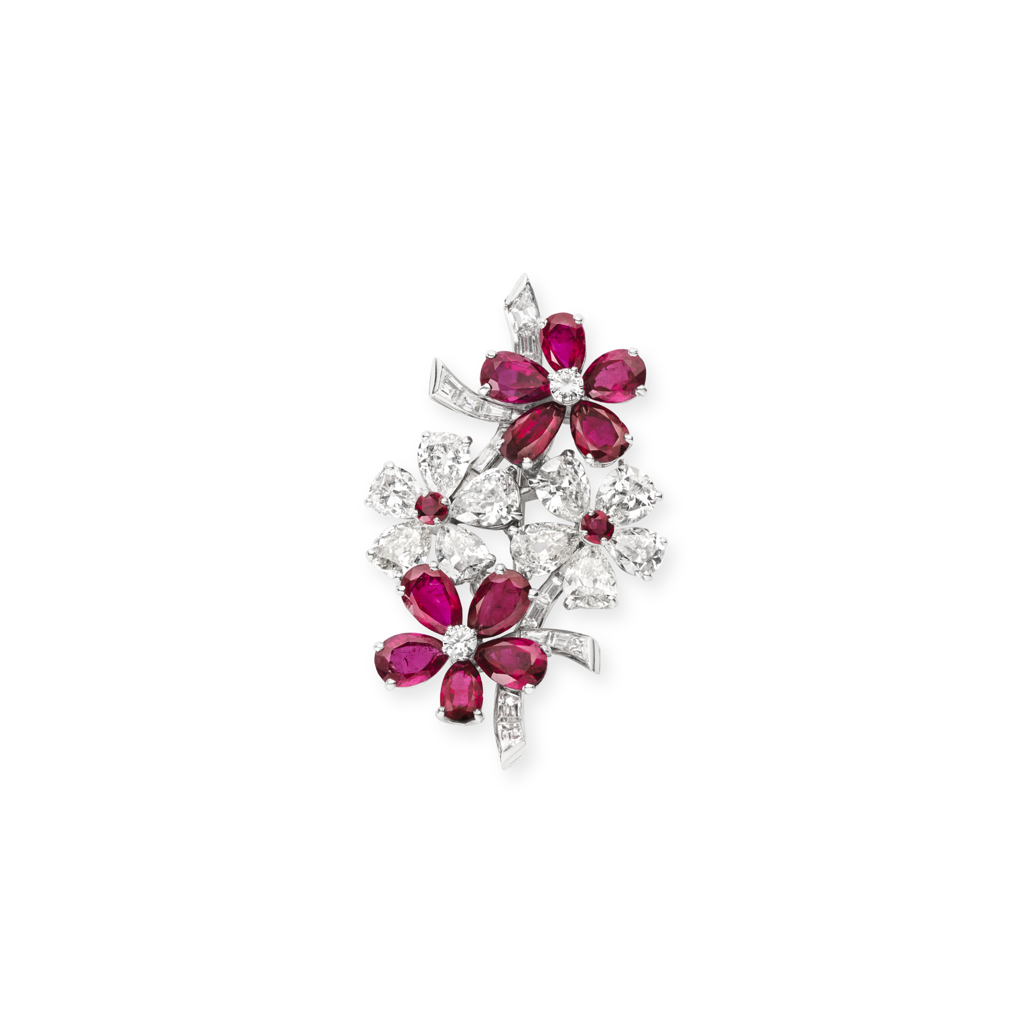 Two Clovers clip, 1952
Platinum, rubies, and diamonds
Van Cleef & Arpels Collection