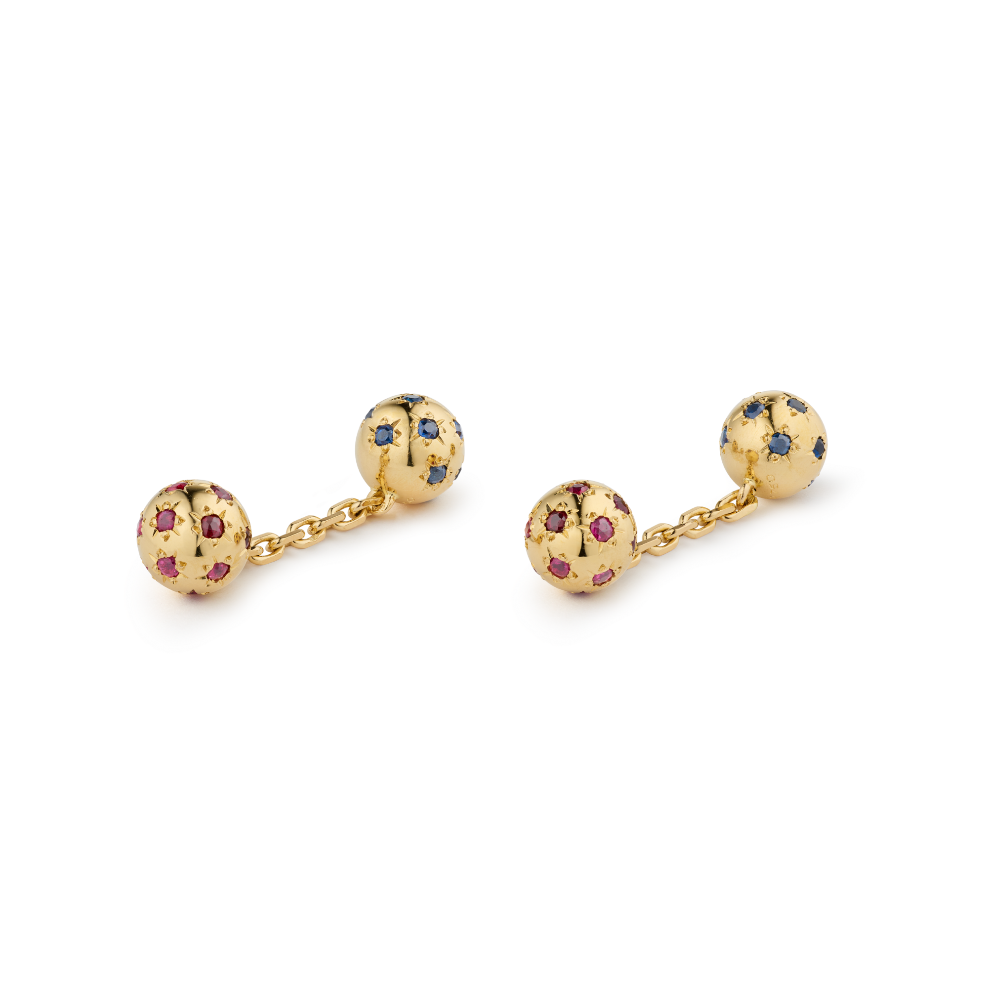 Boules cufflinks, 1950
Yellow gold, rubies and sapphires
Van Cleef & Arpels Collection