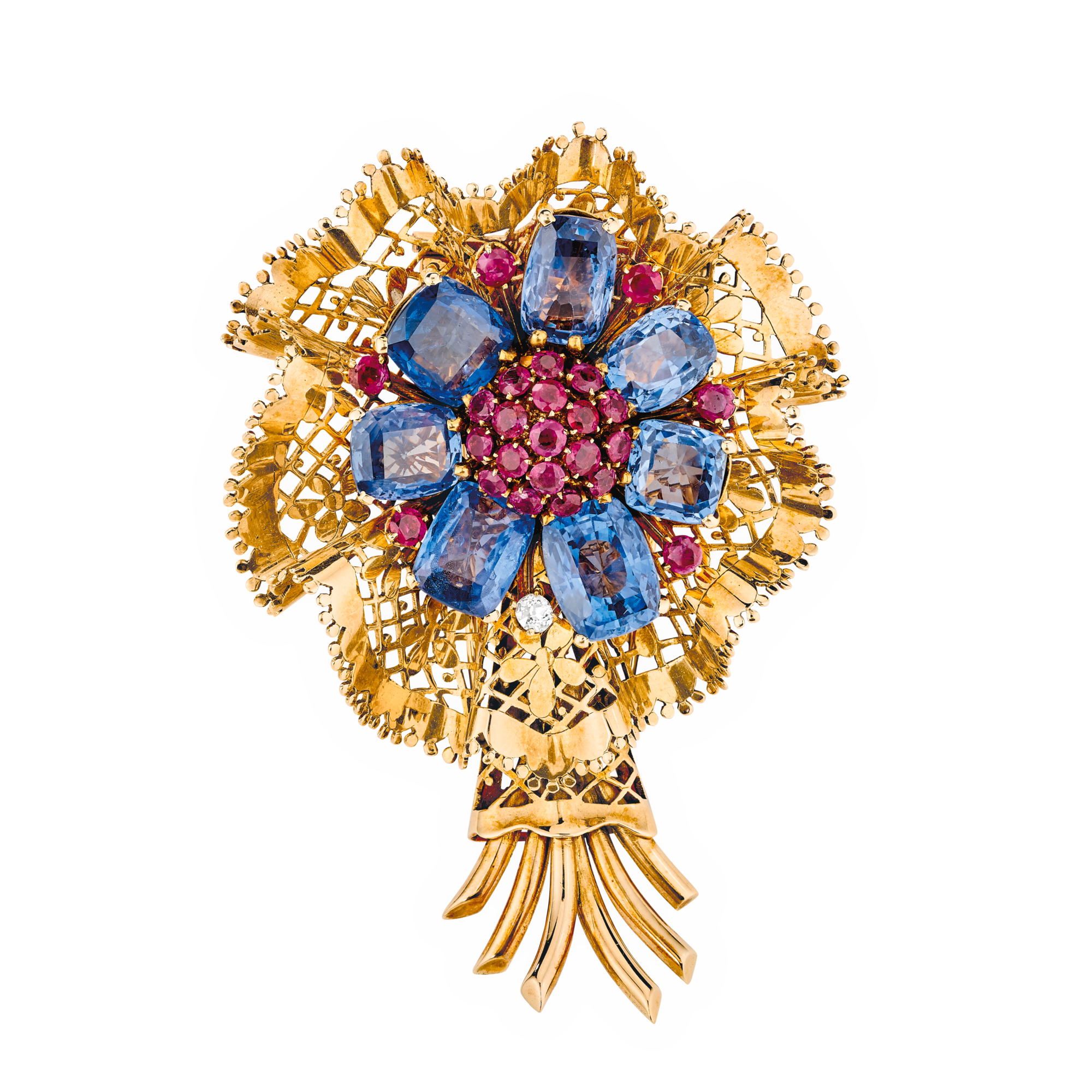 Lace bouquet clip, circa 1947
Yellow gold, sapphires, rubies
Van Cleef & Arpels Collection