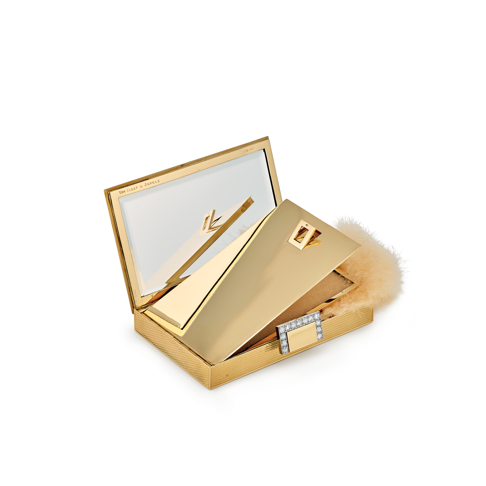 Powder case, 1955
Platinum, yellow gold, diamonds