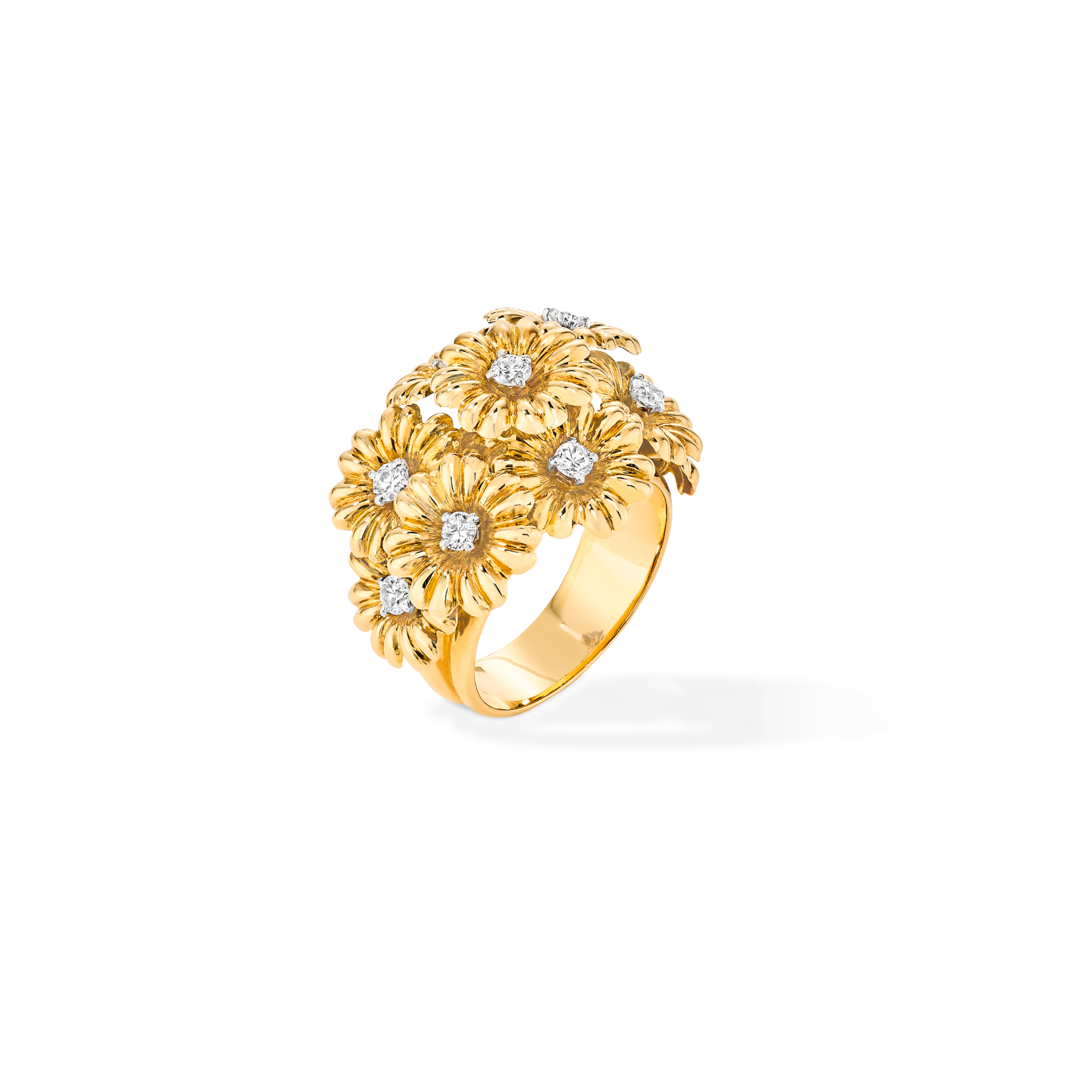 Daisy ring, 1951
Platinum, yellow gold, and diamonds
Van Cleef & Arpels Collection