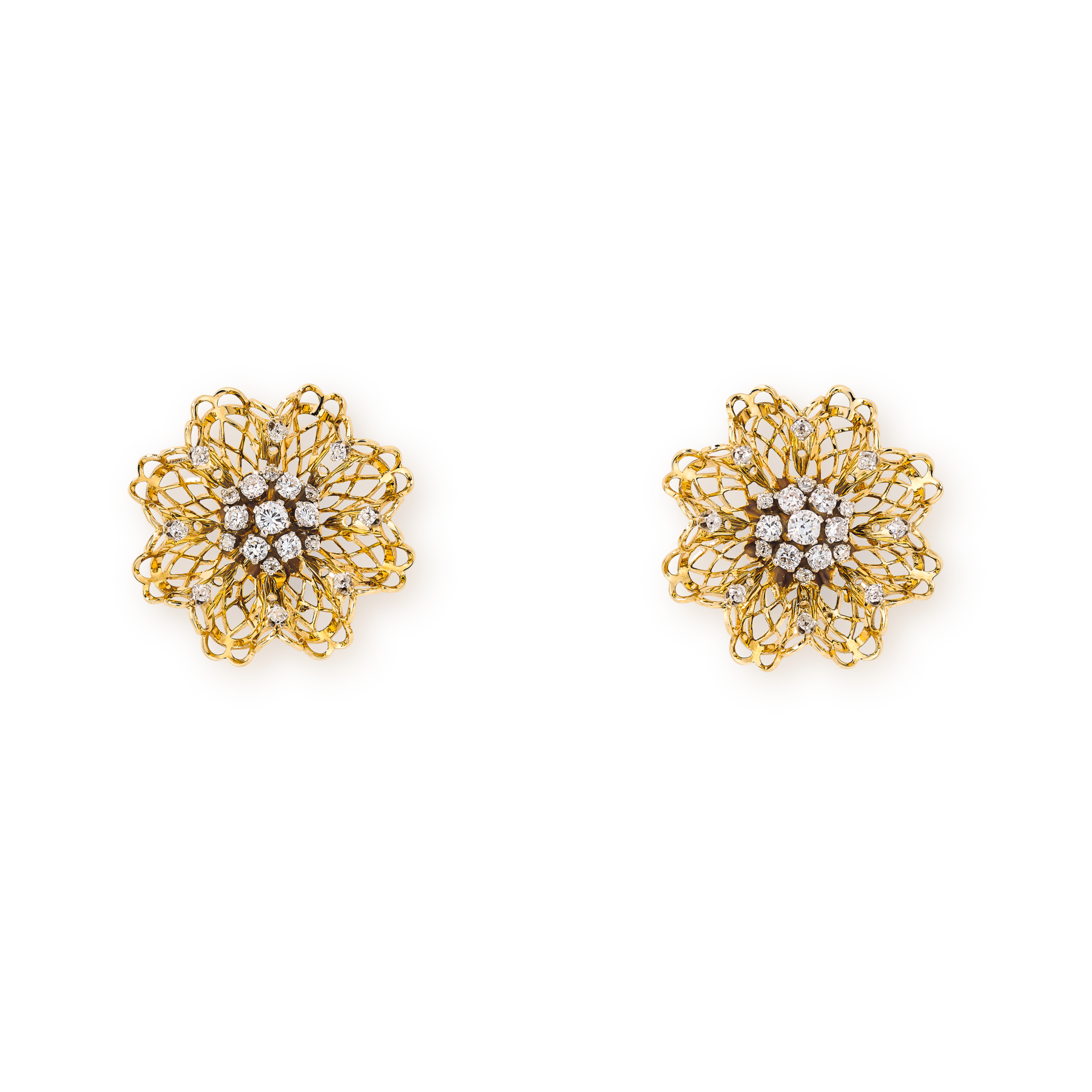 Lace earrings, 1943
Platinum, yellow gold, and diamonds
Van Cleef & Arpels Collection