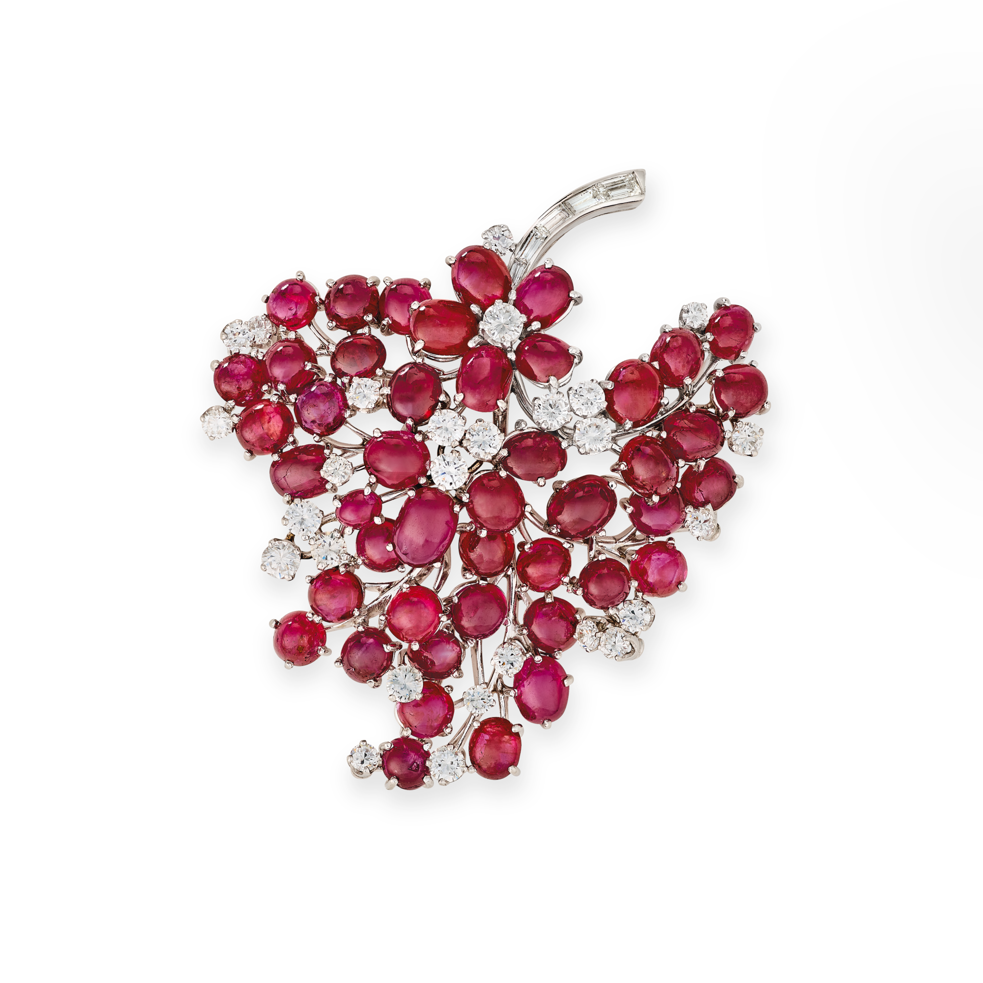 Fern clip, 1949
Platinum, rubies, diamonds
Van Cleef & Arpels Collection