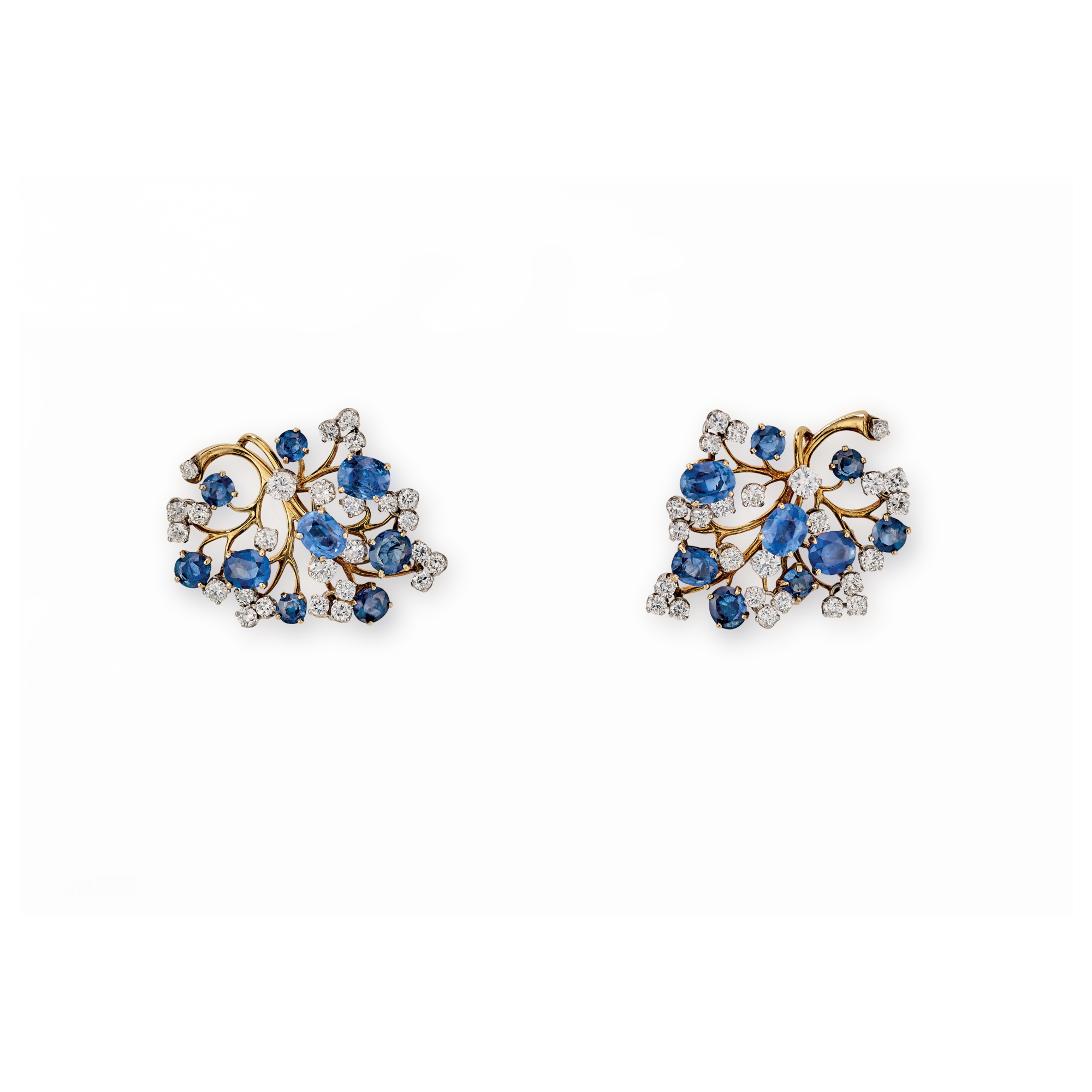 Fern earrings, 1947
Platinum, yellow gold, sapphires, and diamonds
Van Cleef & Arpels Collection