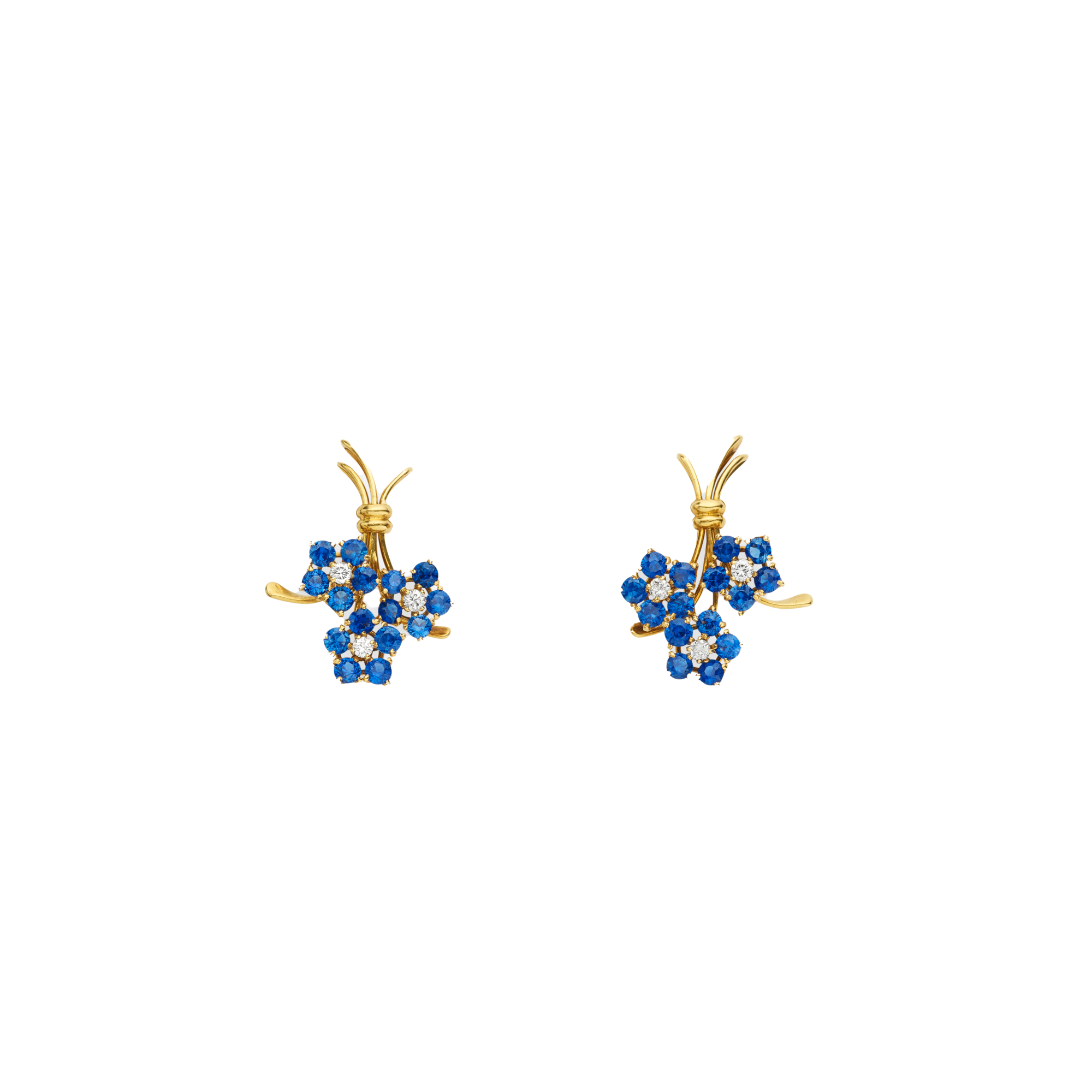 Forget-me-not earrings, 1950
Yellow gold, sapphires, and diamonds
Van Cleef & Arpels Collection