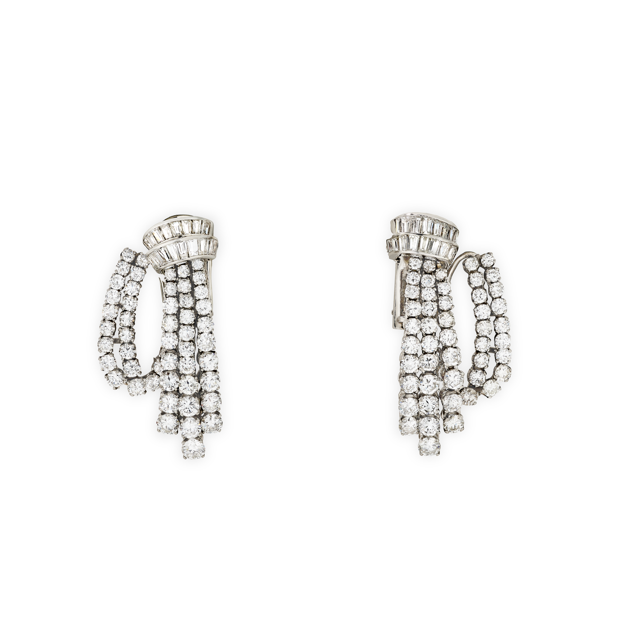 Cascade earrings, 1951
Platinum, white gold and diamonds
Van Cleef & Arpels Collection