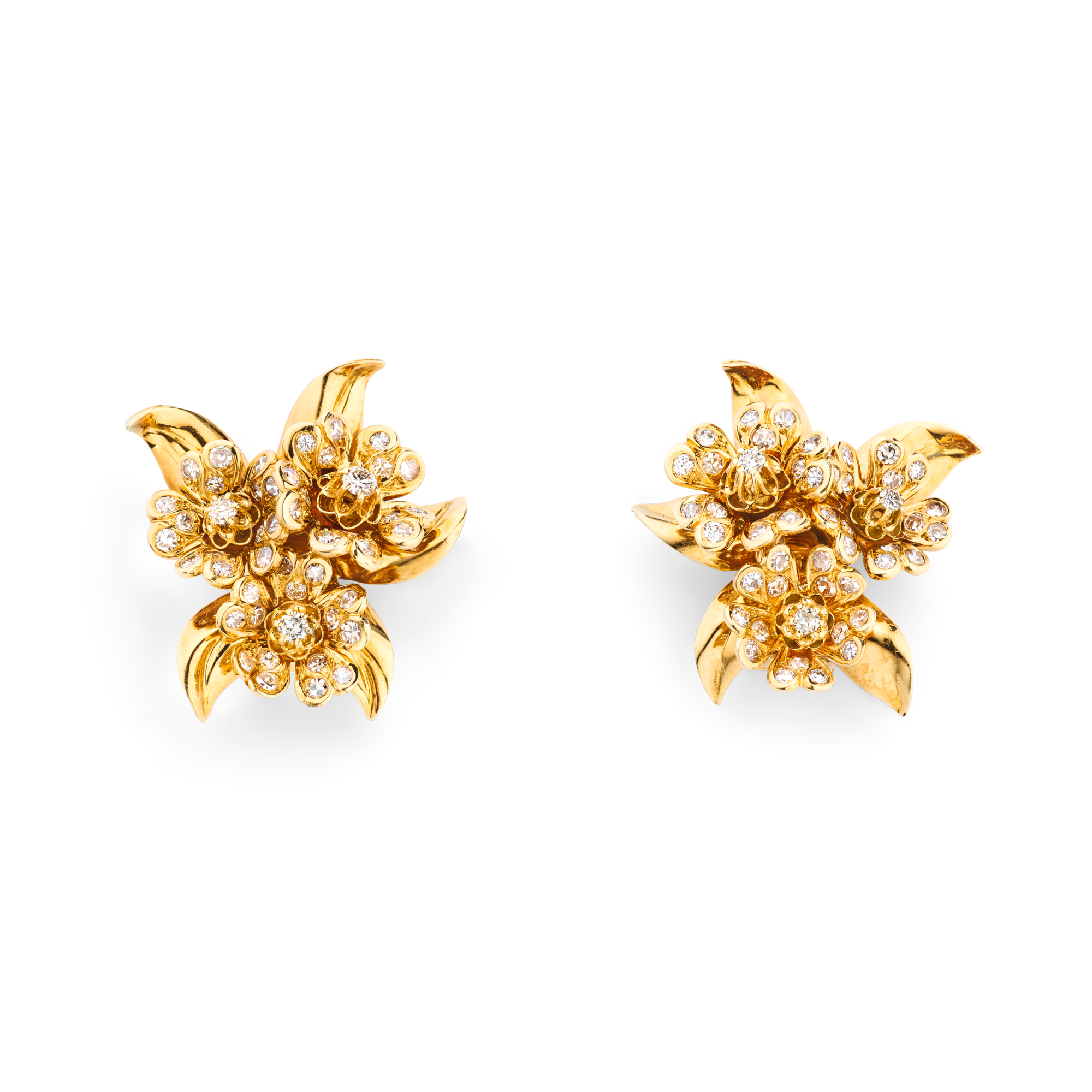 Flowers 1900 earrings, 1948
Yellow gold and diamonds
Van Cleef & Arpels Collection