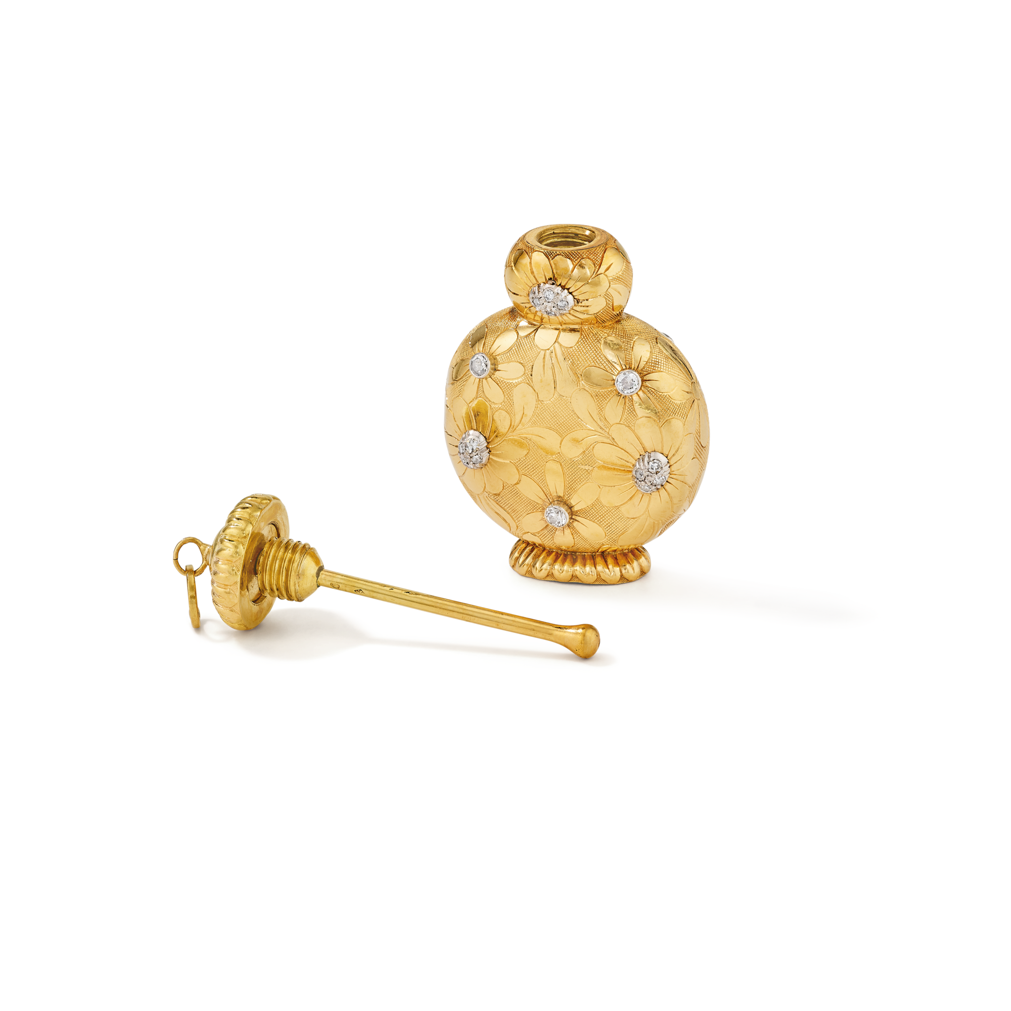 Daisy perfume bottle, 1949
Platinum, yellow gold, and diamonds
Van Cleef & Arpels Collection