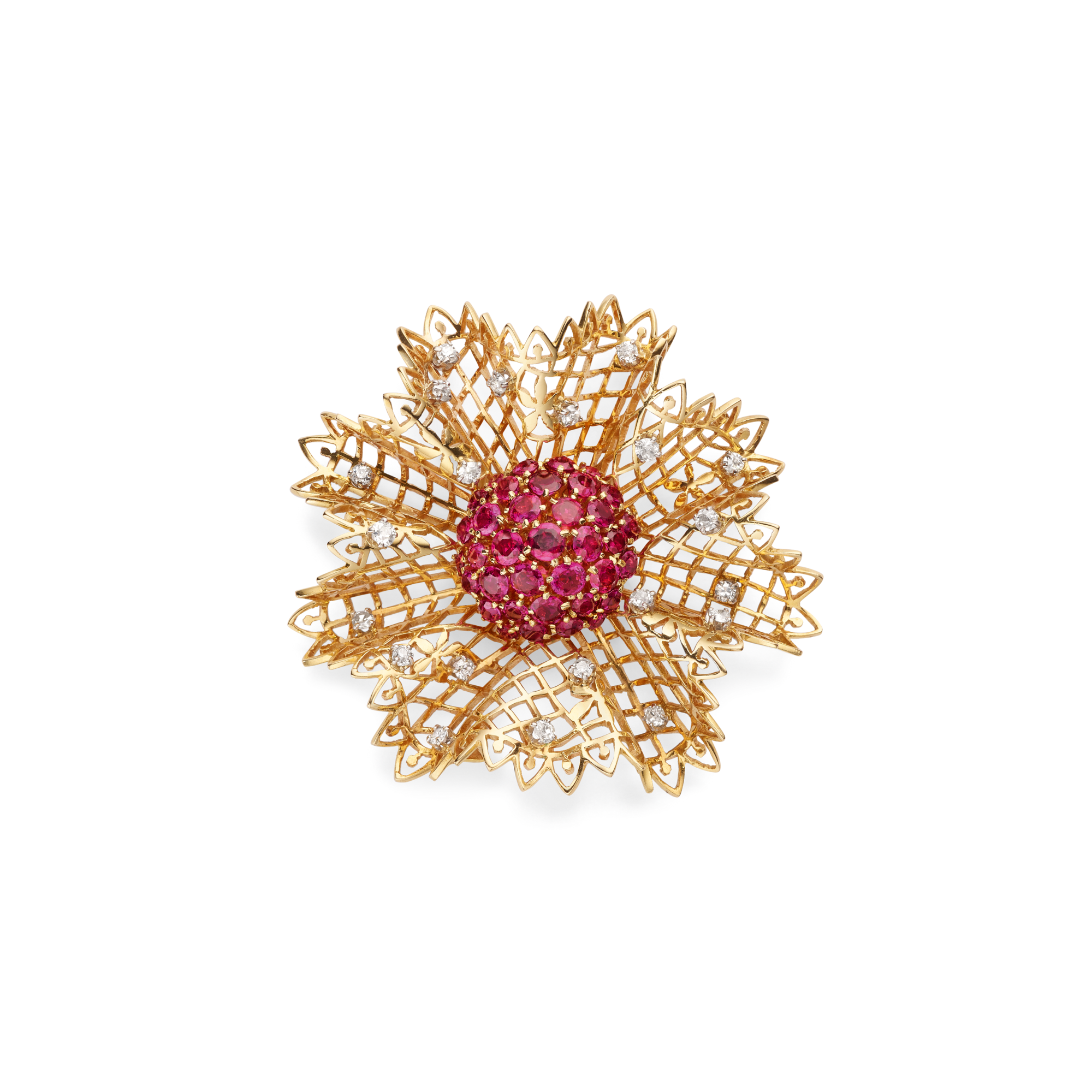 Lace clip, 1943
Platinum, yellow gold, white gold, rubies, and diamonds
Van Cleef & Arpels Collection