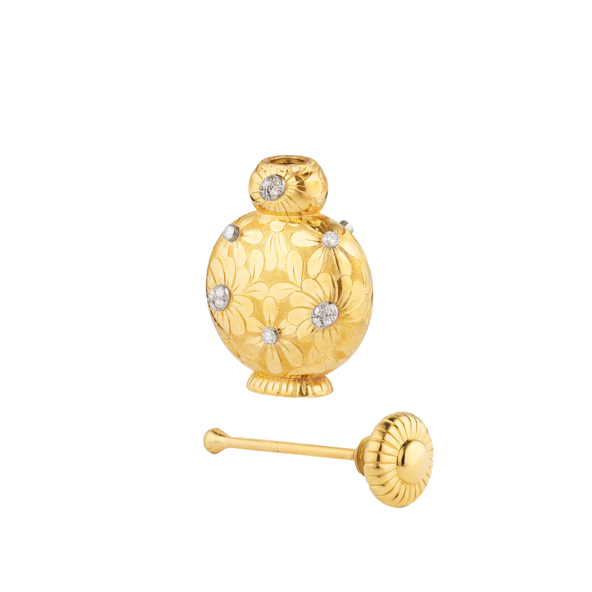 Daisy perfume bottle, 1953
Platinum, yellow gold, and diamonds
Van Cleef & Arpels Collection