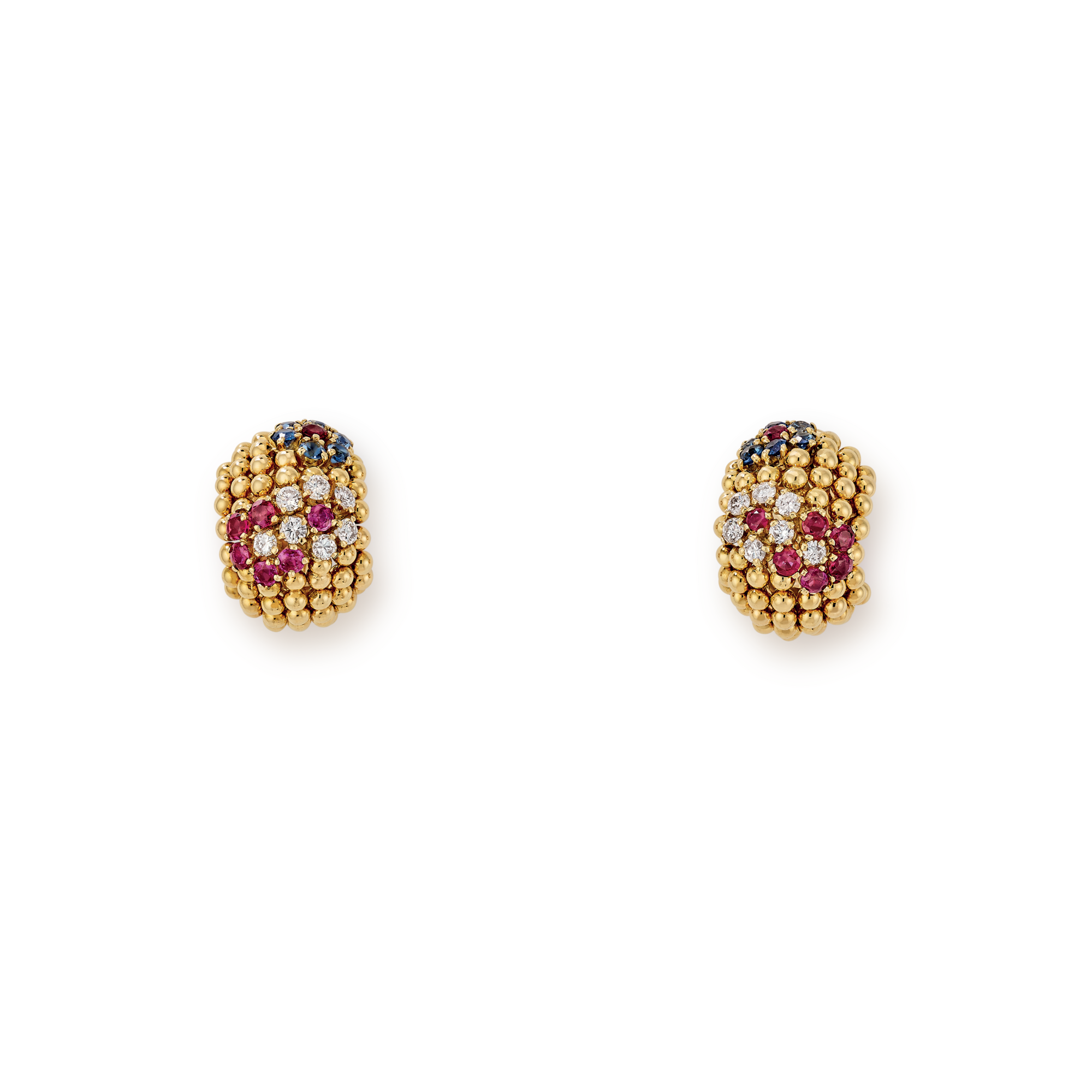 Lampions earrings, 1952
Yellow gold, rubies, sapphires, and diamonds
Van Cleef & Arpels Collection