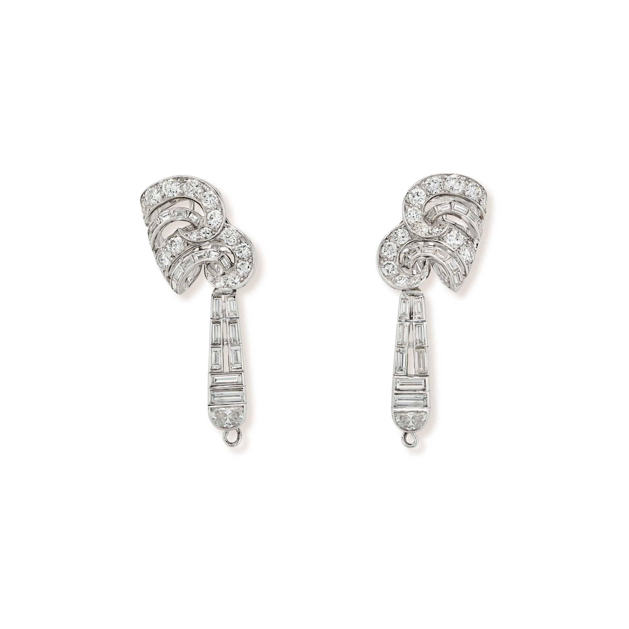 Pampilles earrings, 1938
Platinum, white gold, and diamonds
Former collection of HRH Princess Fawzia of Egypt
Van Cleef & Arpels Collection