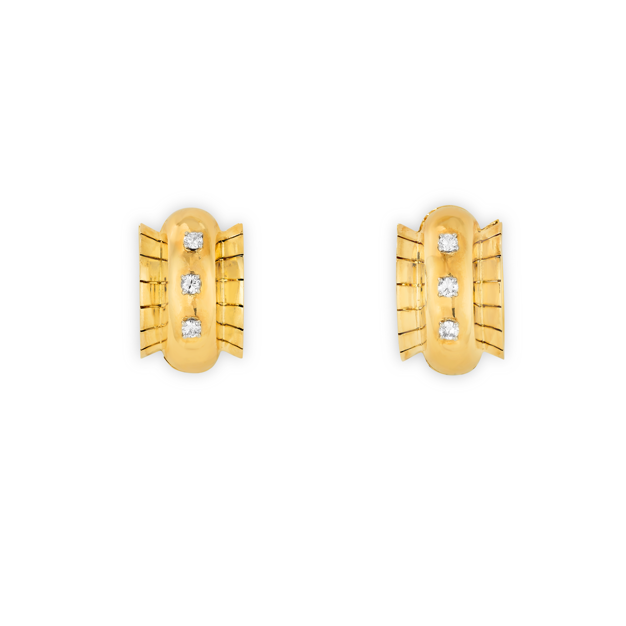 Earrings Loop, 1945
Yellow gold, white gold, platinum, diamonds
Van Cleef & Arpels Collection