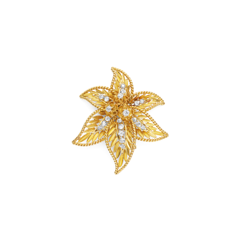 Photo of Chantilly clip
