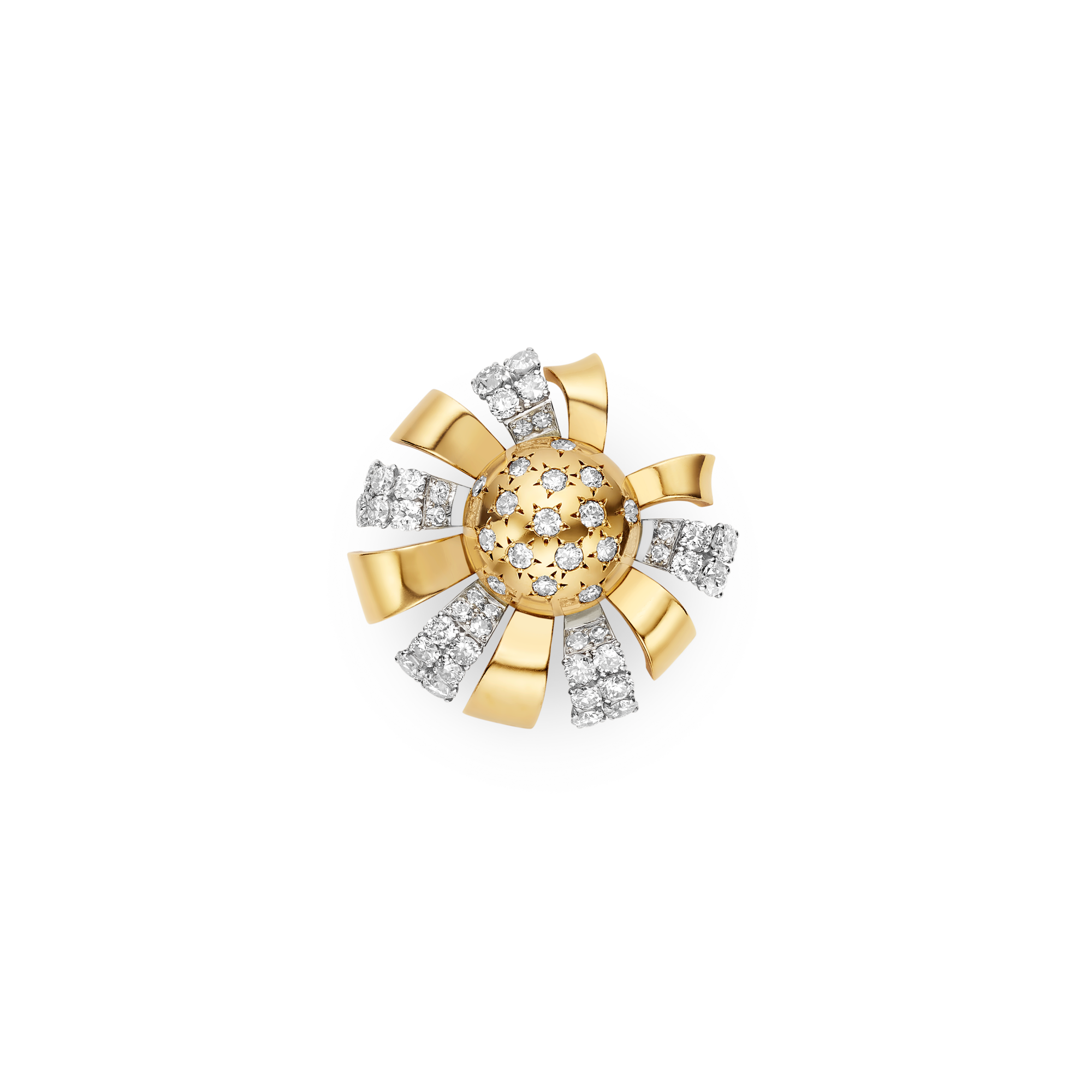 Corsage clip, 1945
Yellow gold, platinum, diamonds
Van Cleef & Arpels Collection
