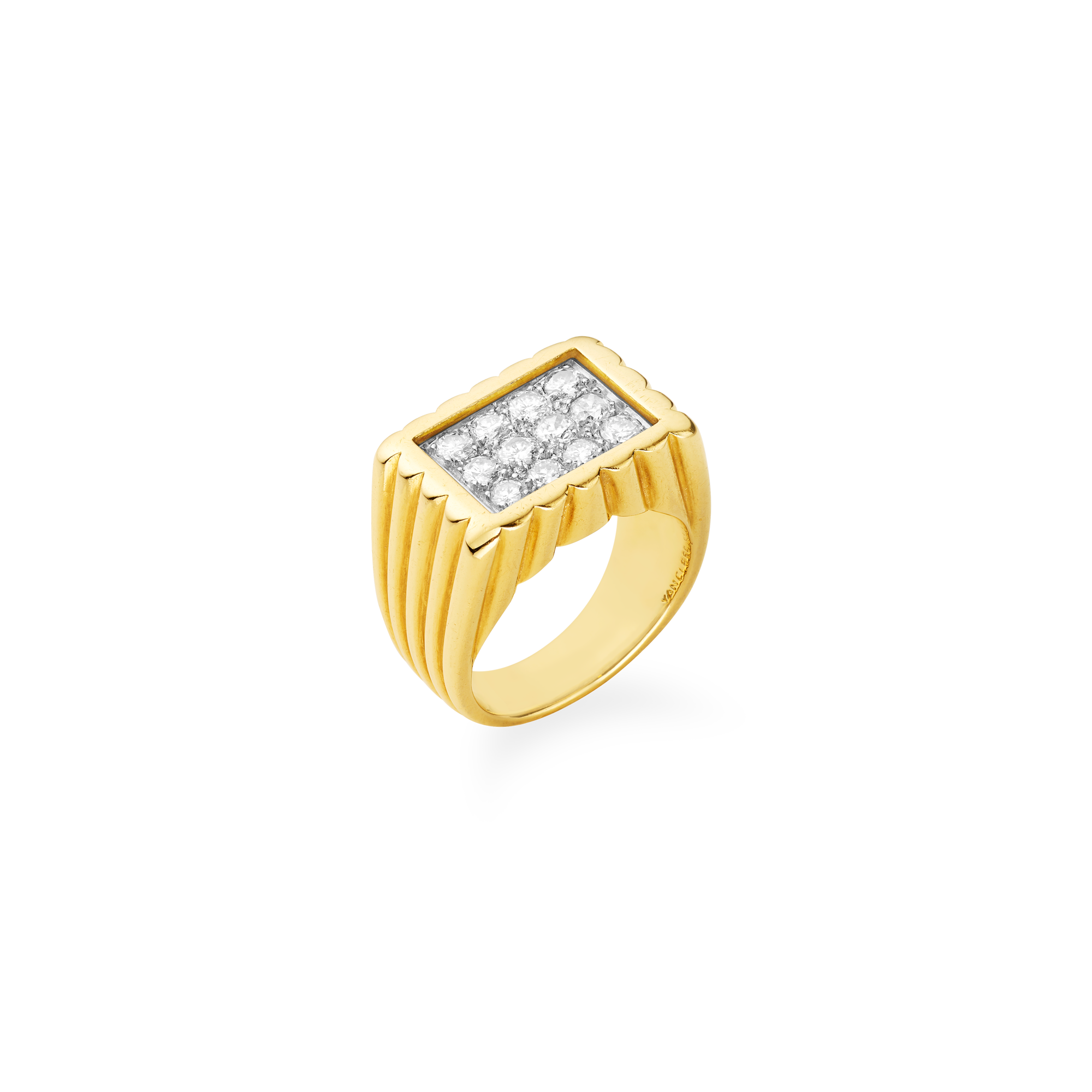 Tartlet ring, 1952
Platinum, yellow gold, diamonds
Van Cleef & Arpels Collection