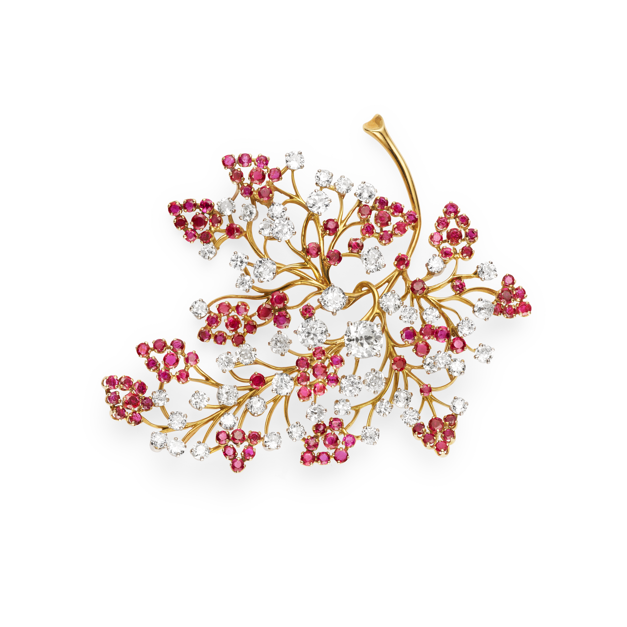 Fern clip, 1947
Yellow gold, white gold, rubies, diamonds
Van Cleef & Arpels Collection